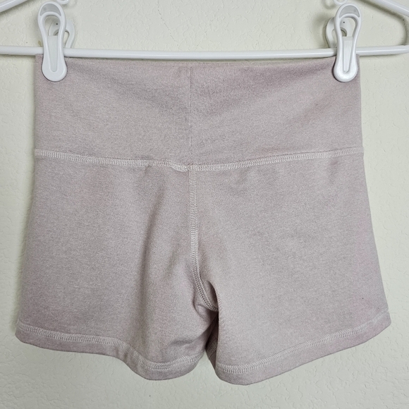 Reel Skipper Pink Classic Yoga Shorts UPF 30 Moisture-Wicking Size Small - Picture 5 of 10